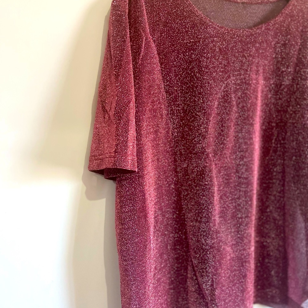 Maroon Mesh tee - Picture 3 of 5